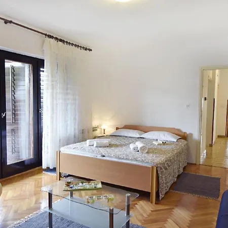 Apartment Für Paare In Der Nähe Des Zentrums