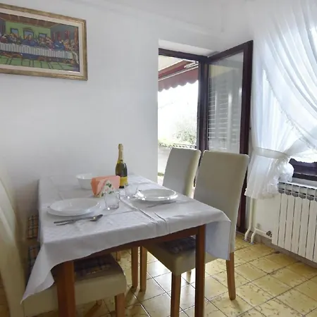 Für Paare In Der Nähe Des Zentrums Apartment Umag