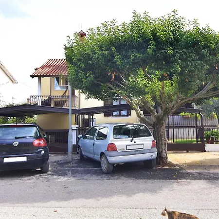 Apartment Für Paare In Der Nähe Des Zentrums Umag